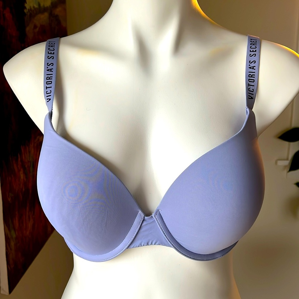 Victoria’s Secret T-shirt Push-up Bra 36D